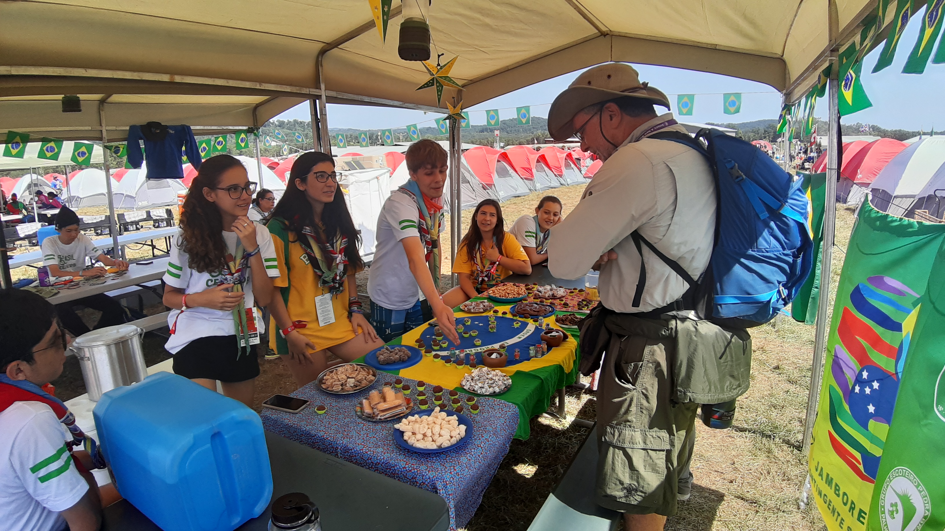 La vuelta al mundo en un día en el Campamento Base B